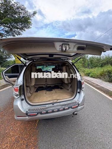 Toyota Fortuner 7 chỗ Xăng Số tự động 158.230 km