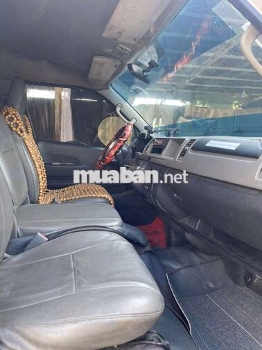 Toyota Hiace 2005 Tải Van 3 chỗ Trắng. máy dầu