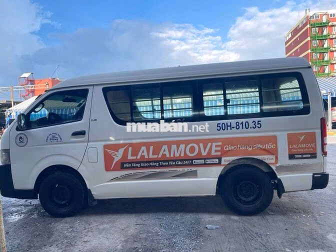 Toyota Hiace 2005 Tải Van 3 chỗ Trắng. máy dầu