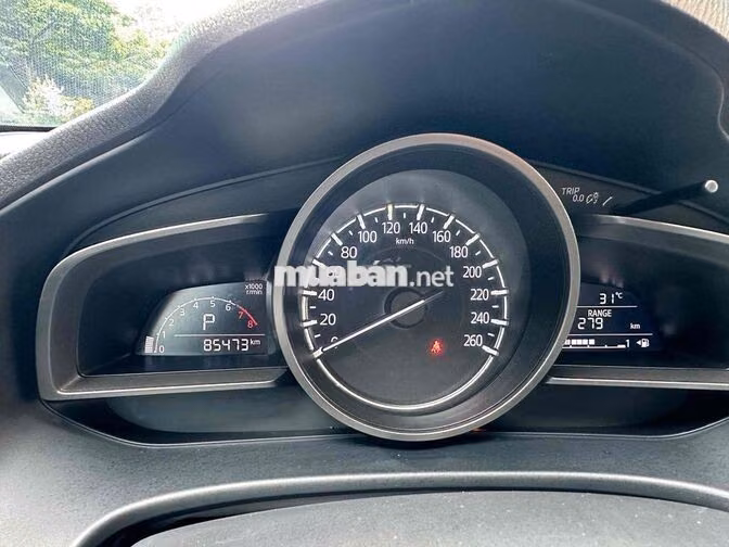 Mazda 3 2018 1.5AT Sedan Trắng 8 vạn Siêu Mới