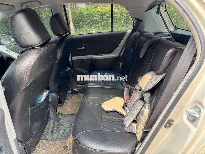 Toyota Yaris 2010 1.3AT Vàng Nhập Nhật 11 vạn km