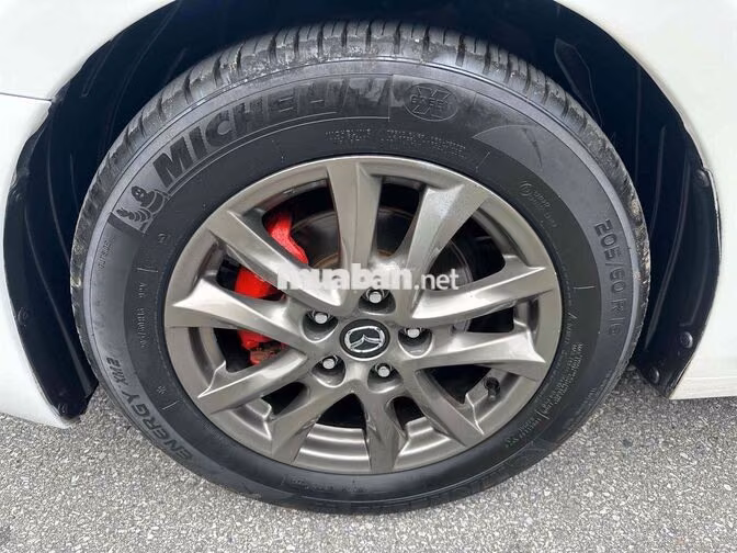 Mazda 3 2018 1.5AT Sedan Trắng 8 vạn Siêu Mới