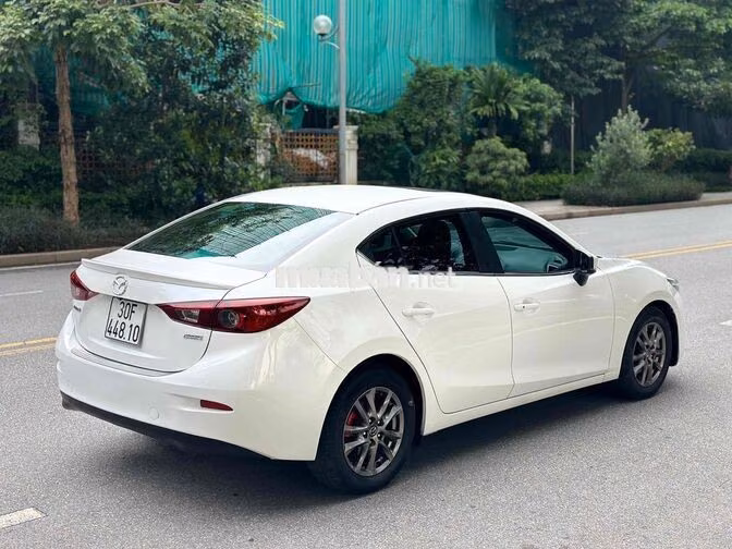 Mazda 3 2018 1.5AT Sedan Trắng 8 vạn Siêu Mới