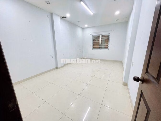 SIÊU PHẨM CÓ HẦM - 226E Huỳnh Văn Bánh, P11, PN - 4x19m, 6 Tầng, 450m2