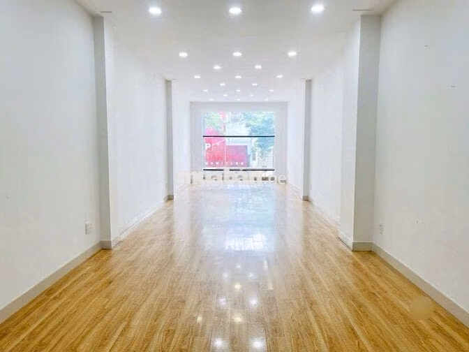 SIÊU PHẨM CÓ HẦM - 226E Huỳnh Văn Bánh, P11, PN - 4x19m, 6 Tầng, 450m2