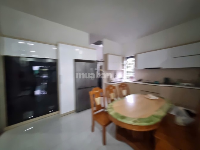 Nhà mái thái 200m² thổ cư. 3 phòng ngủ. 2,789 tỷ 