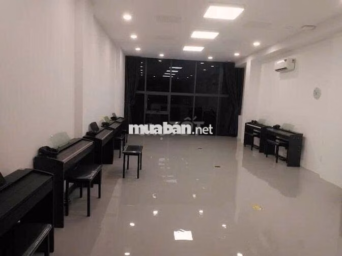 CHO THUÊ NHÀ ĐẶNG DUNG Q1 – 4X22M, TRỆT 3 LẦU, 6PN. GIÁ 57TR