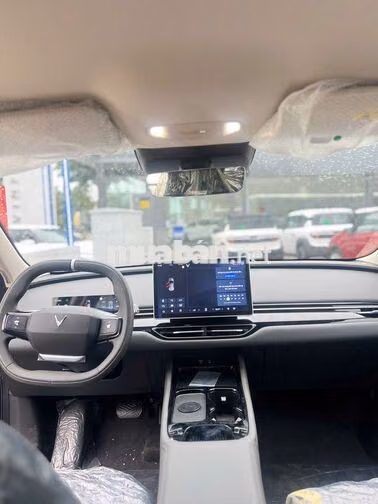 VinFast VF8 ALL NEW SUV điện màu Đen