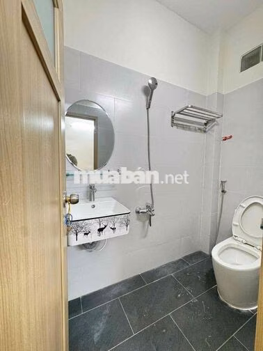 1PN TÁCH BẾP MỚI TINH CỰC SANG TRỌNG CÓ BAN CÔNG