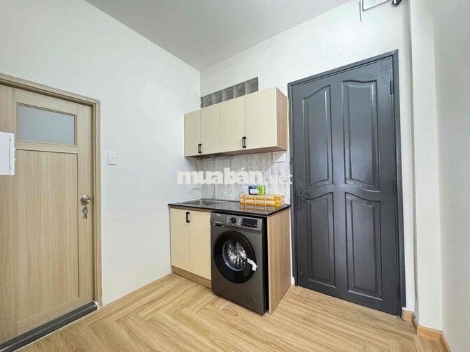 1PN TÁCH BẾP MỚI TINH CỰC SANG TRỌNG CÓ BAN CÔNG