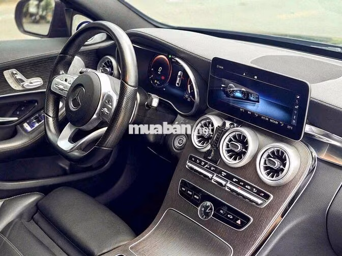 Mercedes C300 AMG 2021 Đen lướt nhẹ siêu đẹp