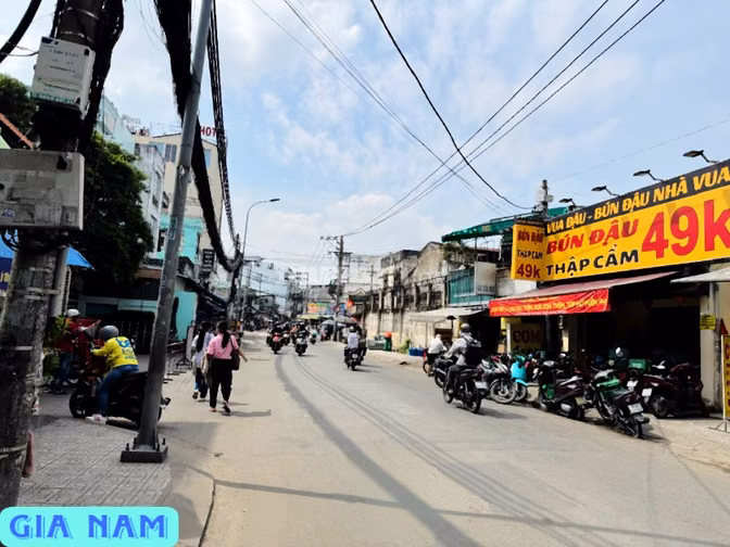 BÁN NHÀ MẶT TIỀN KINH DOANH : 20 LÊ LỢI - P. 4 - Q. GÒ VẤP - TPHCM