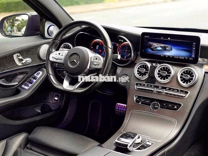 Mercedes C300 AMG 2021 Đen lướt nhẹ siêu đẹp