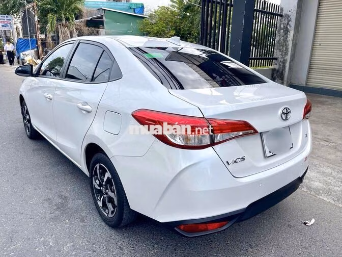 Vios tự động màu trắng 2024 odo 4v5