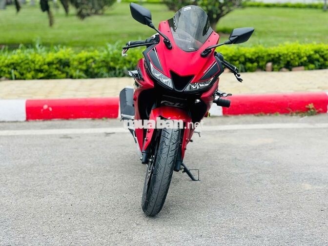 Yamaha R15 Đỏ Xe côn tay