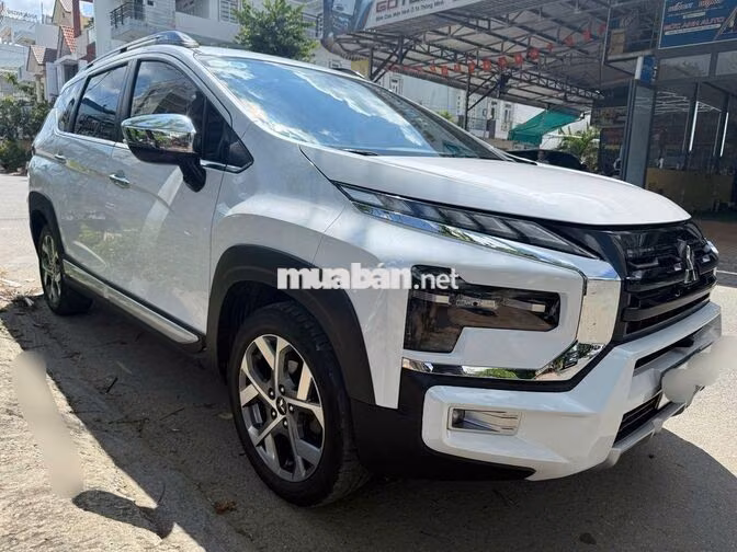 Xpander Cross màu trắng 2024 - 495tr