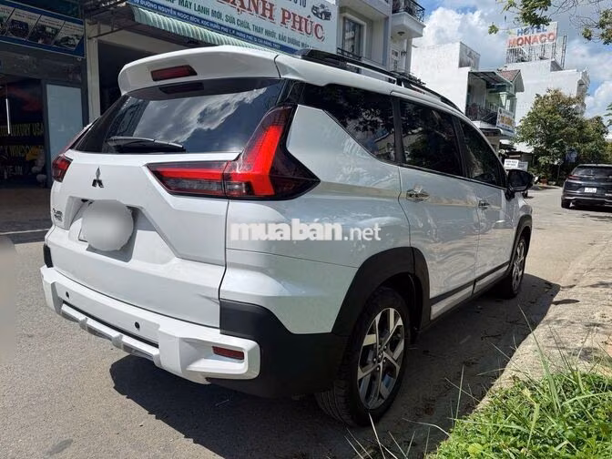 Xpander Cross màu trắng 2024 - 495tr