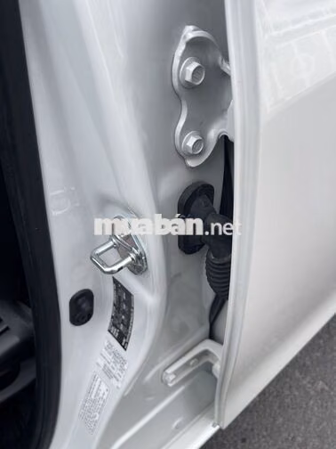 Vios tự động màu trắng 2024 odo 4v5