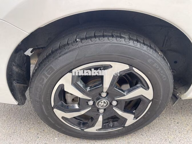Vios tự động màu trắng 2024 odo 4v5