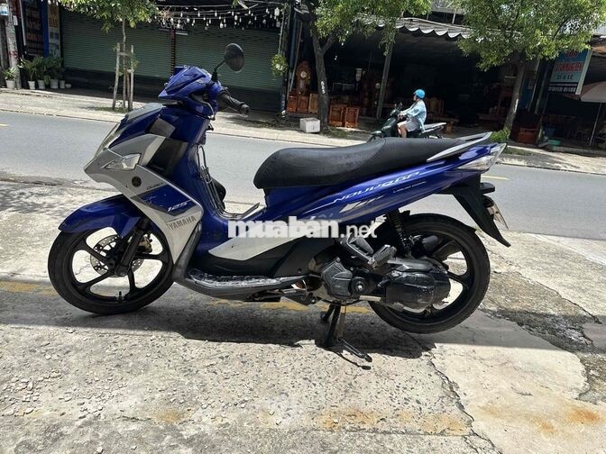 Cần bán xe nouvo 6 2015 fi phun xăng điện tử .
