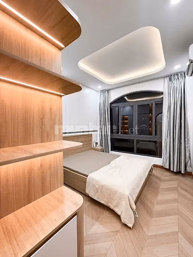 Bán nhà đường Võ Văn Tần, 4T mới hiện đại full NT 22m2 giá chỉ 4,95 tỷ