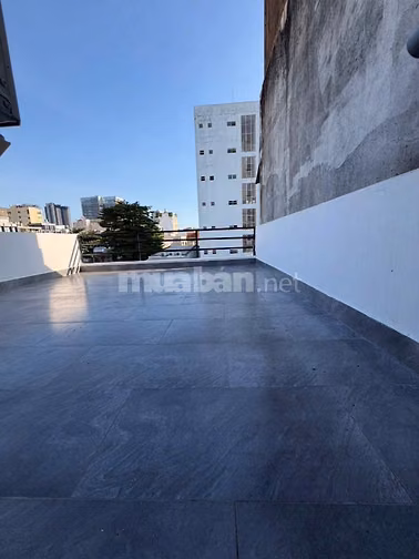 Bán nhà đường Võ Văn Tần, 4T mới hiện đại full NT 22m2 giá chỉ 4,95 tỷ