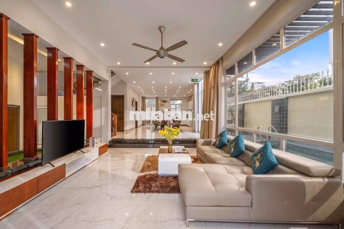 Cho thuê nhà 5 ngủ, bể bơi, gần biển mỹ khê