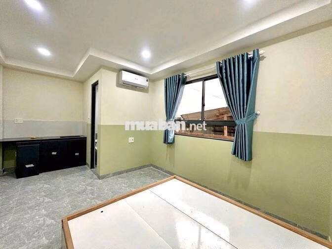 CHÍNH CHỦ CHO THUÊ PHÒNG NGAY LẠC LONG QUÂN CÓ CỬA SỔ MÁY LẠNH MỚI