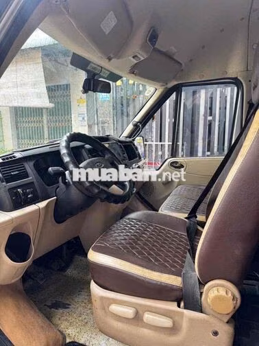 Ford Transit SX 2015 6 chỗ Bạc