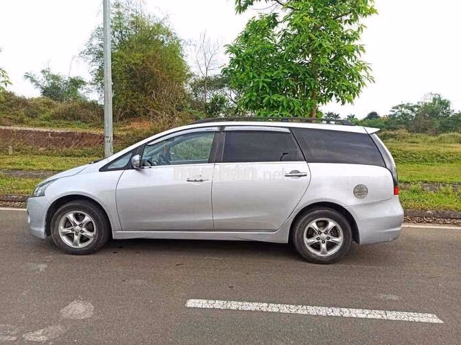 Mitsubishi Grandis SX 2.0 Bạc