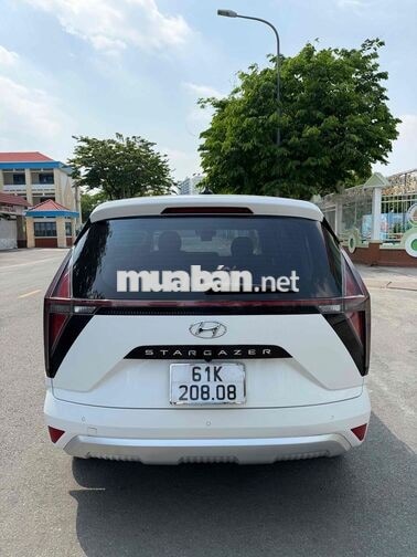 Hyundai Stargazer 1.5 Đặc Biệt 2022 Trắng 7 chỗ