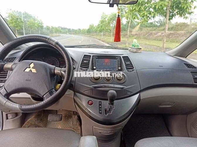 Mitsubishi Grandis SX 2.0 Bạc