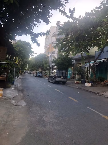 Nhà thuê đường Lê Quyên F4Q8 cách Phạm Hùng 50m