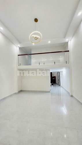 Nhà mới Cách Mạng Tháng Tám, QUẬN 10, 6 x 16m (95 m2), giá 8.9 tỷ