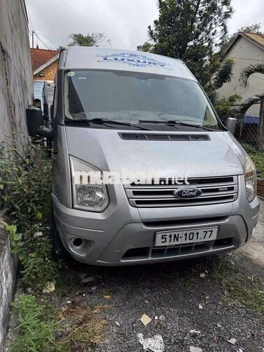 Ford Transit SX 2015 6 chỗ Bạc