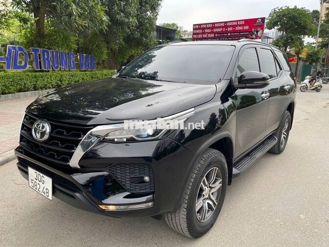 Toyota Fortuner 2020 Tự động Đen