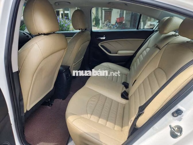 cần bán cerato sx 2018