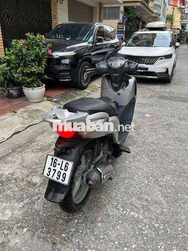 Honda SH Ý Bạc