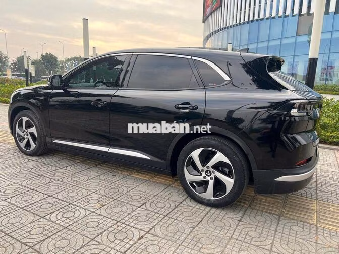 VinFast VF8 Plus 2023 đen 99% siêu lướt