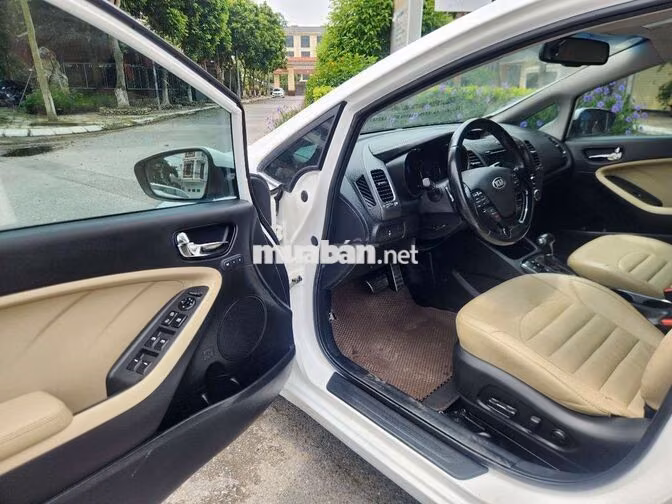 cần bán cerato sx 2018