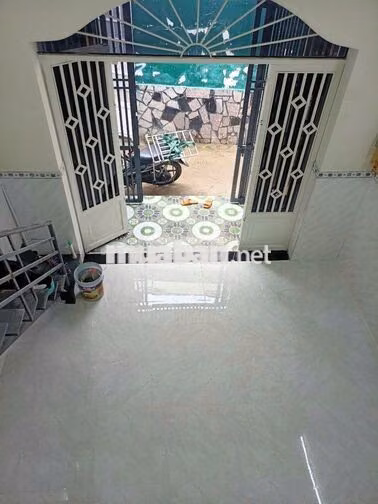 Nhà cũ Trệt Lửng xã Tân Hiệp HM DT 4x10 SHR Hoàn công đủ Giá 1 tỷ 3
