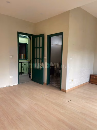 Cho thuê nhà mặt đường vành đai 2.5, quận Thanh Xuân, DT 65m2 x 4 tầng