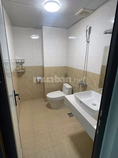 Cho thuê nhà mặt đường vành đai 2.5, quận Thanh Xuân, DT 65m2 x 4 tầng