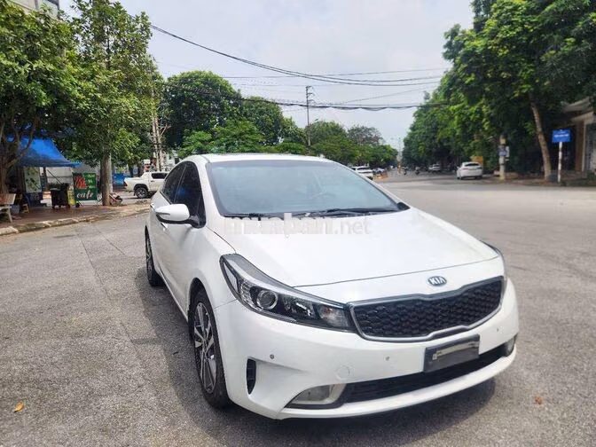 cần bán cerato sx 2018