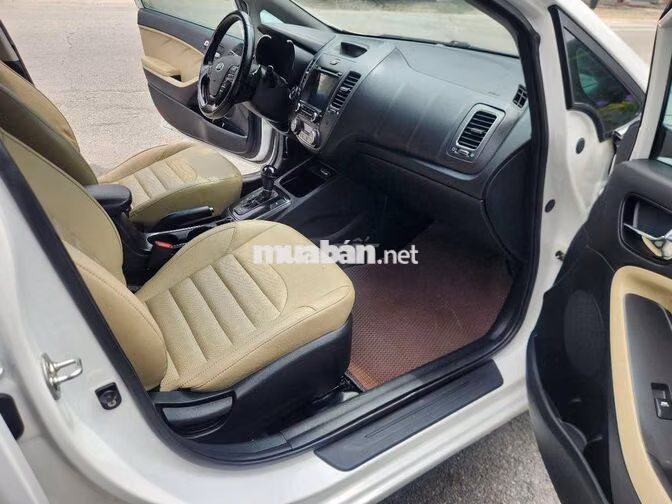 cần bán cerato sx 2018