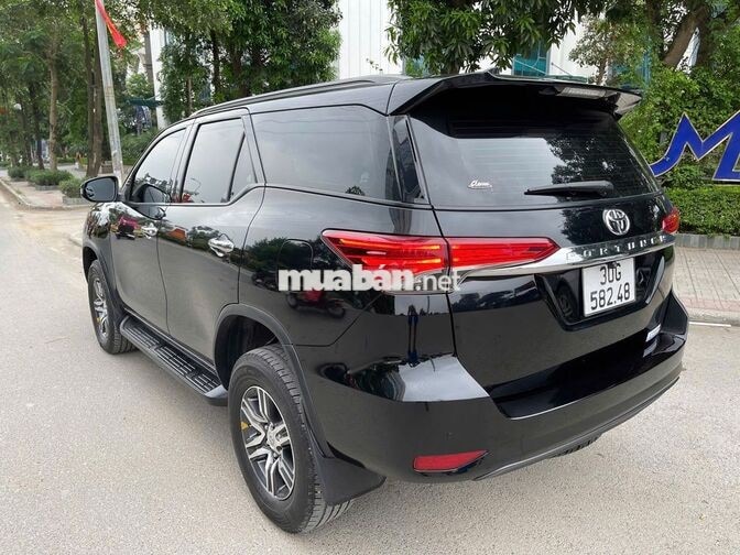 Toyota Fortuner 2020 Tự động Đen