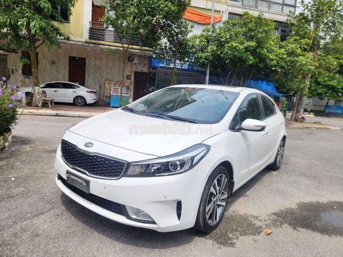 cần bán cerato sx 2018