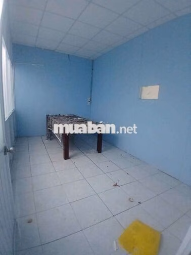 XƯỞNG 650M2 CAO RÁO CÓ LAPHONG ĐUOEFNG 10T GIÁ TỐT