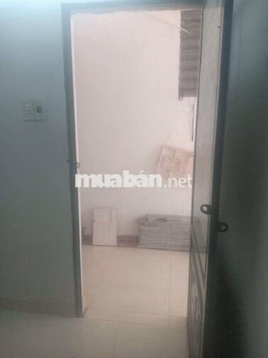 phòng giá rẻ,có toilet riêng,điện nước riêng,gần chợ,có internet
