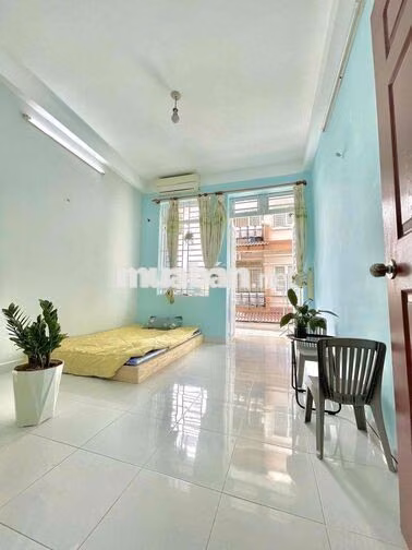 CHO THUÊ Căn Hộ 2 phòng Ban Công rộng 50m2 ngay sát bên Văn Lang cs3